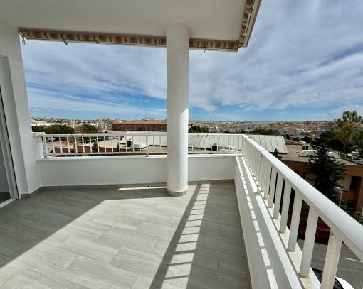 Apartment / Flat - Resale - Torrevieja - SES-91580