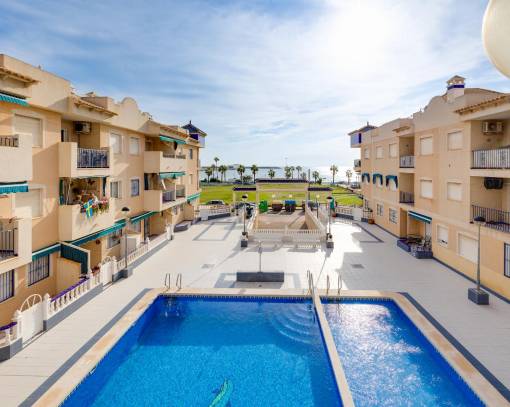 Apartment / Flat - Resale - Torrevieja - SES-93007