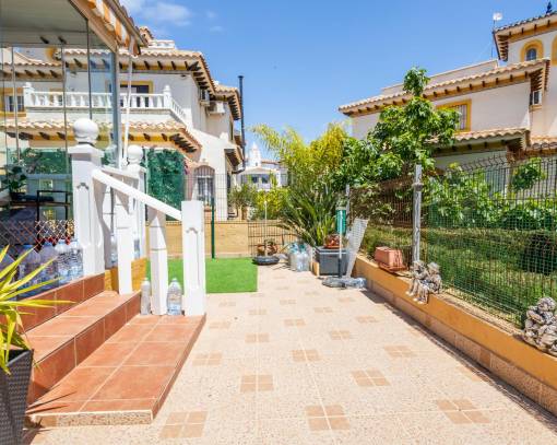 Apartment/Flat - Wiederverkauf - Orihuela Costa - SES-87367