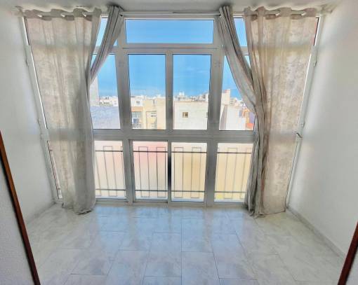 Apartment/Flat - Wiederverkauf - Torrevieja - Centro