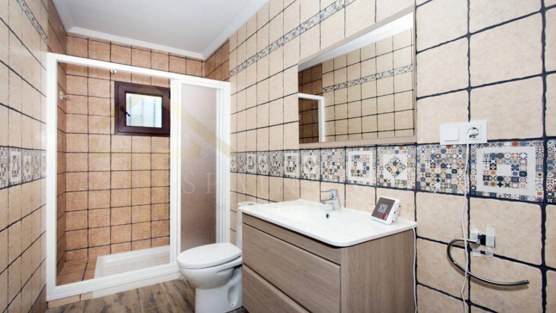 Bathroom | Estate agents in Costa Blanca - Torrevieja