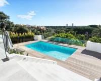 Belle grande villa avec une piscine à Marbella Este - piscine
