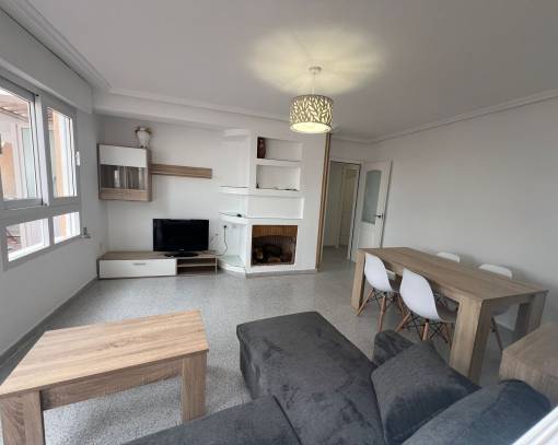 Çatı Katı - Uzun süre kiralama - Torrevieja Centro - rent-937o
