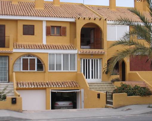 Дом рядовой застройки - Long time Rental - Orihuela Costa - Cabo Roig
