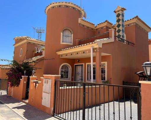 Дом рядовой застройки - Long time Rental - Orihuela - rent-818o