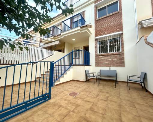 Дом рядовой застройки - Sale - Orihuela Costa - Campoamor