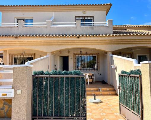 Дом рядовой застройки - Sale - Pilar de la Horadada - SEJ-70995