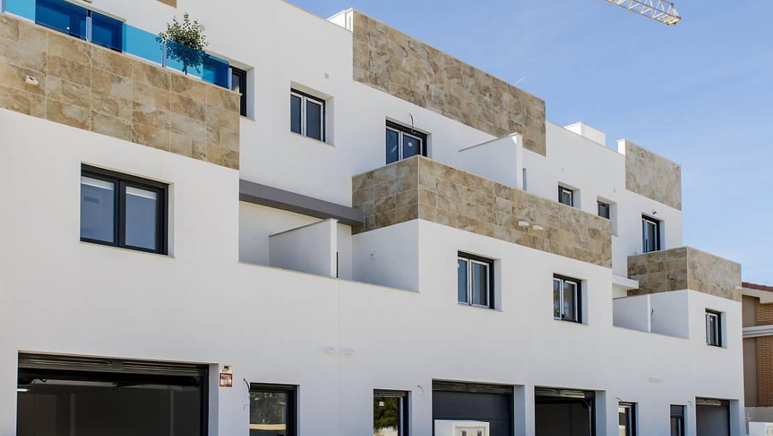 Edificio | Casa adosada de nueva construcción en venta en La Pedrera – Bigastro