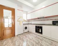 Kitchen | Apartment for sale in Torrevieja