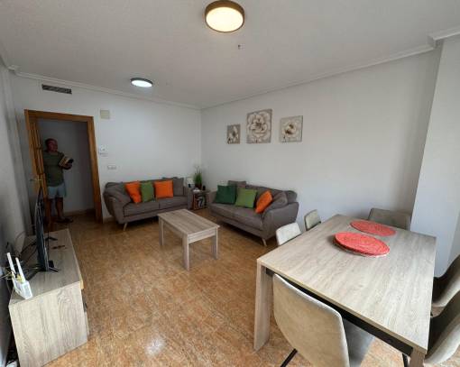 Квартира / Квартира - Long time Rental - Torrevieja Centro - rent-930c