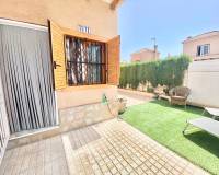 Lange tijd verhuur - Villa - Torrevieja - Los balcones