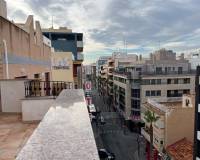 Langzeitvermietung - Penthouse - Torrevieja Centro