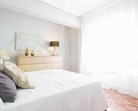 Leuchtende Wohnung in Punta Prima mit Meerblick - erstes Schlafzimmer