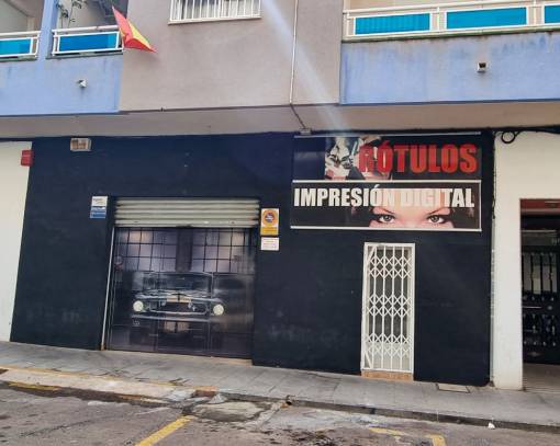 Locaux commerciaux - Long time Rental - Torrevieja - SEF-24802