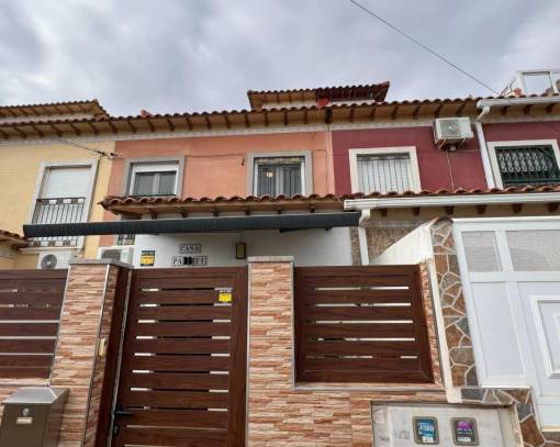 Maison mitoyenne - Sale - Torrevieja - Torretas
