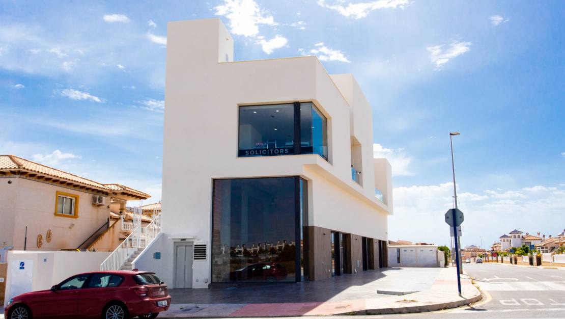 Nieuw gebouw - Bedrijfsruimte - Orihuela Costa - La Zenia
