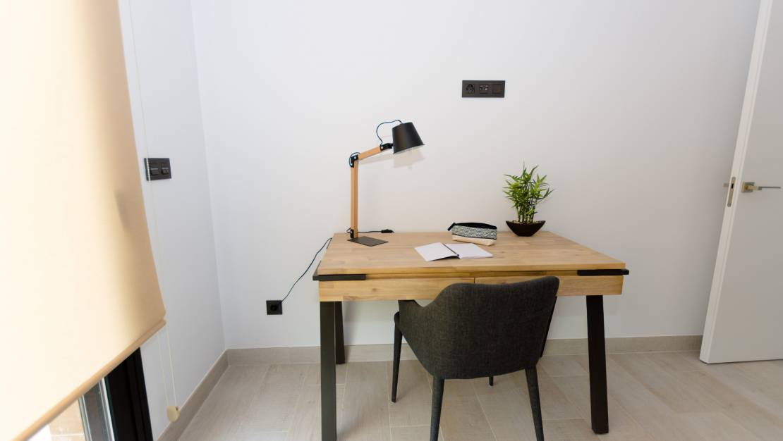 Personal desk | Luxury property for sale in Finestrat