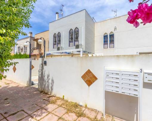 Radhus - Sale - Orihuela Costa - La Zenia