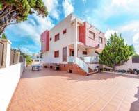 Reihenhaus in La Mata mit 4 Schlafzimmern.