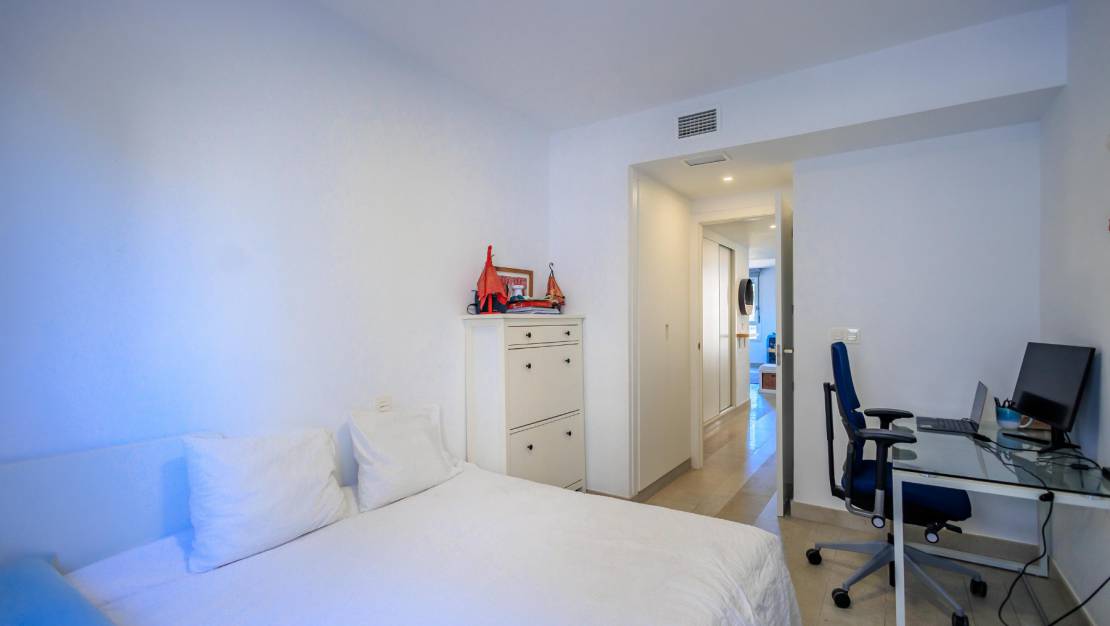 Resale - Apartment / Flat - Sant Joan d'Alacant