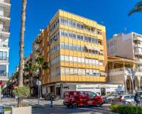 Resale - Apartment / Flat - Torrevieja - Centro - Muelle Pesquero