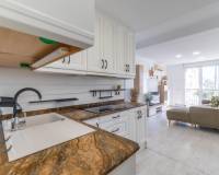 Resale - Apartment / Flat - Torrevieja Centro - Torrevieja