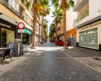 Resale - Apartment / Flat - Torrevieja Centro - Torrevieja