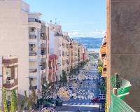 Resale - Apartment / Flat - Torrevieja - Centro