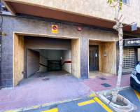 Resale - Apartment / Flat - Torrevieja - Centro