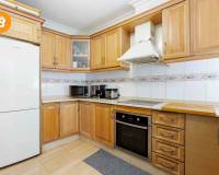 Resale - Apartment / Flat - Torrevieja - Centro