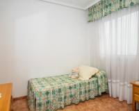 Resale - Apartment / Flat - Torrevieja - Centro