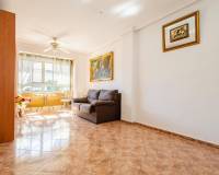 Resale - Apartment / Flat - Torrevieja - Centro