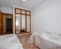 Resale - Apartment / Flat - Torrevieja - Centro