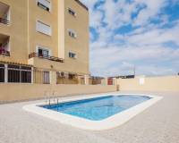 Resale - Apartment / Flat - Torrevieja - Centro