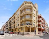 Resale - Apartment / Flat - Torrevieja - Estacion de autobuses