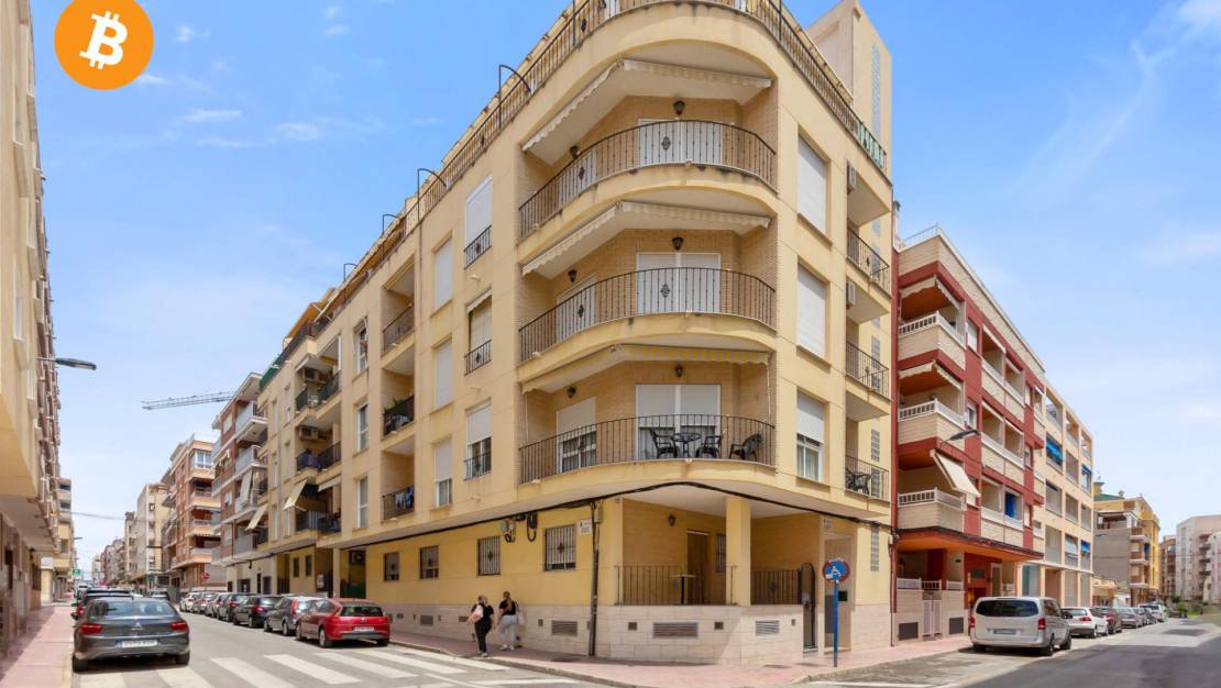 Resale - Apartment / Flat - Torrevieja - Habaneras
