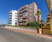 Resale - Apartment / Flat - Torrevieja - La Mata