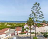 Resale - Apartment / Flat - Torrevieja - La Mata