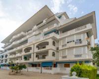 Resale - Apartment / Flat - Torrevieja - La Mata