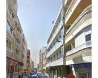 Resale - Apartment / Flat - Torrevieja - Paseo maritimo