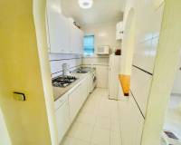 Resale - Apartment / Flat - Torrevieja - Playa Acequion