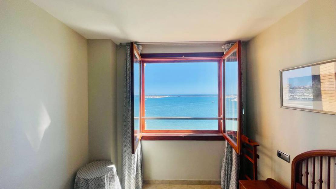 Resale - Apartment / Flat - Torrevieja - Playa de La Acequion