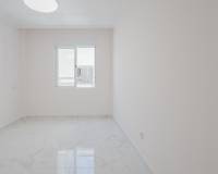 Resale - Apartment / Flat - Torrevieja - Playa de La Acequion