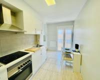 Resale - Apartment / Flat - Torrevieja - Playa de los Naufragos