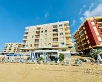 Resale - Apartment / Flat - Torrevieja - Playa de los Naufragos