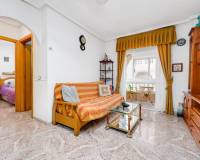 Resale - Apartment / Flat - Torrevieja - Playa de los Naufragos