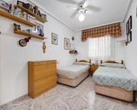 Resale - Apartment / Flat - Torrevieja - Playa de los Naufragos