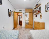 Resale - Apartment / Flat - Torrevieja - Playa de los Naufragos