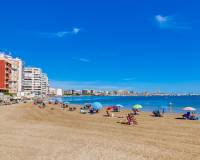 Resale - Apartment / Flat - Torrevieja - Playa de los Naufragos