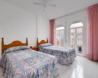 Resale - Apartment / Flat - Torrevieja - Playa de los Naufragos